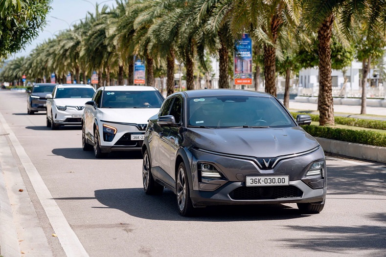 Chủ xe nói về VF 6: Giá vừa túi, công nghệ không kém xe tiền tỷ